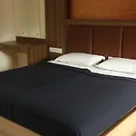 Hotel Dwaraka Paradise