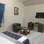 Misty Lake Guest House