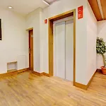 Oyo 9937 Hotel Eaglewood