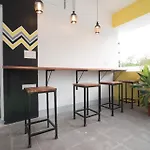 Buzz Quarter
