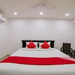 Oyo 13251 Hotel Three Castles Deluxe