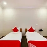 Oyo Flagship 13544 Sri Sai Nilayam