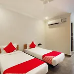 Oyo Flagship 13544 Sri Sai Nilayam