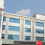 Oyo 26270 Hotel 21 Avenue
