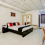 Oyo 986 Hotel Akhand Homes