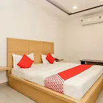 Oyo 26270 Hotel 21 Avenue