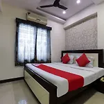 Oyo 16539 Grand Sandarshini Inn