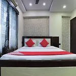 Oyo 16539 Grand Sandarshini Inn