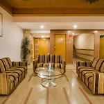 Oyo 9303 Celebrity Skyhy Rooms