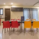 Oyo 10373 Apartment The Icon Homes