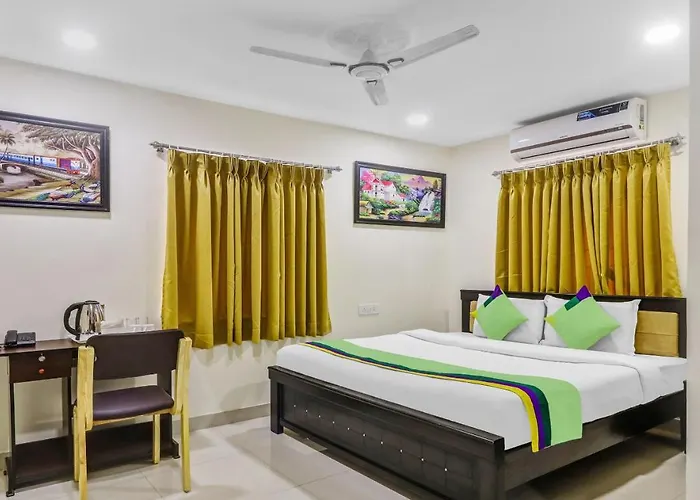 Itsy By Treebo - Royal Galaxy Kukatpally