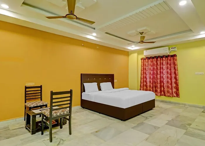 Oyo 81589 Aruna Dwraka Homes