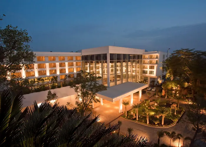 Radisson Blu Plaza Hotel Hyderabad Banjara Hills