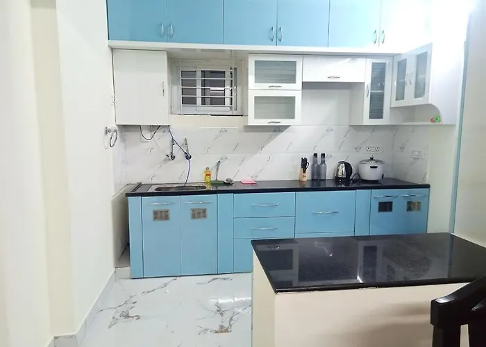 Servostay Kphb Phase 15 New Stunning 3 Bhk - 4Th Floor