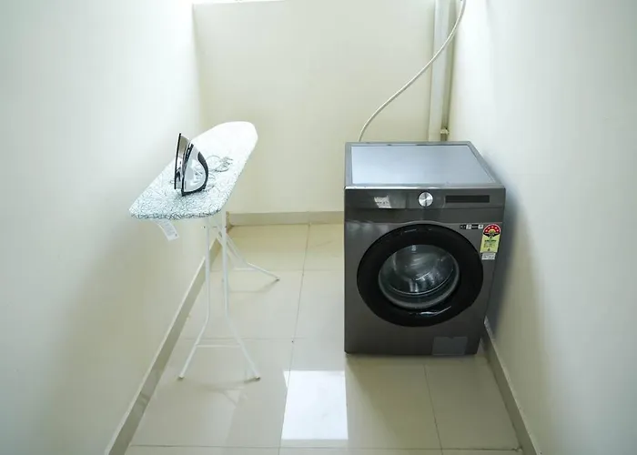Ac Room Near Isb/Us Embassy, Gachibowli
