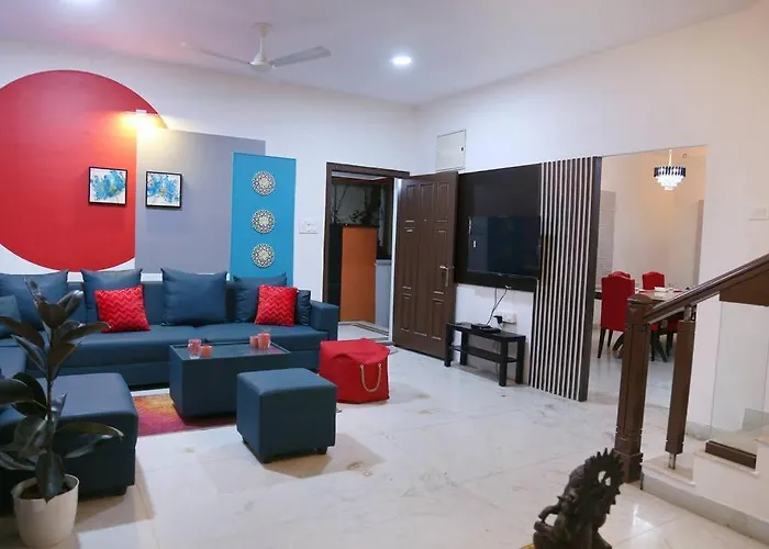Row House 4 Bhk - 4 Balconies-Near Aig Hospital, Gachibowli