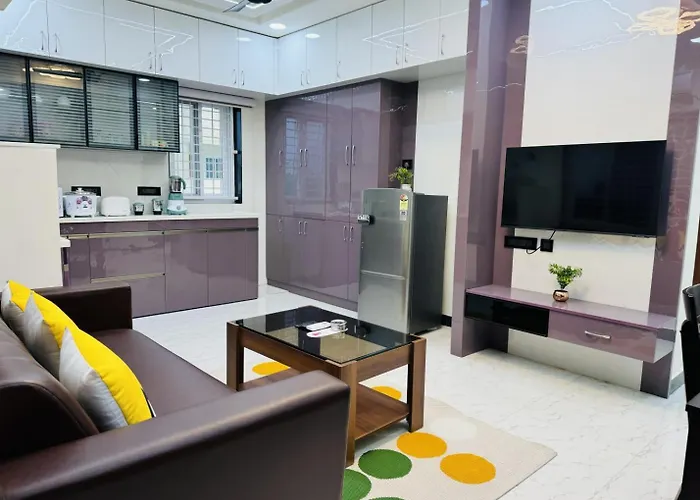 Bluo Penthouse - Terrace Garden Gachibowli