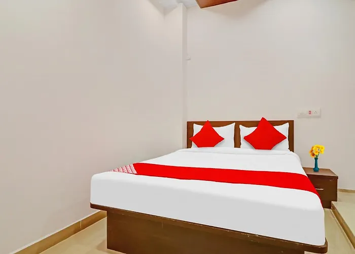 Hotel O R Square Near Lb Nagar Metro Station