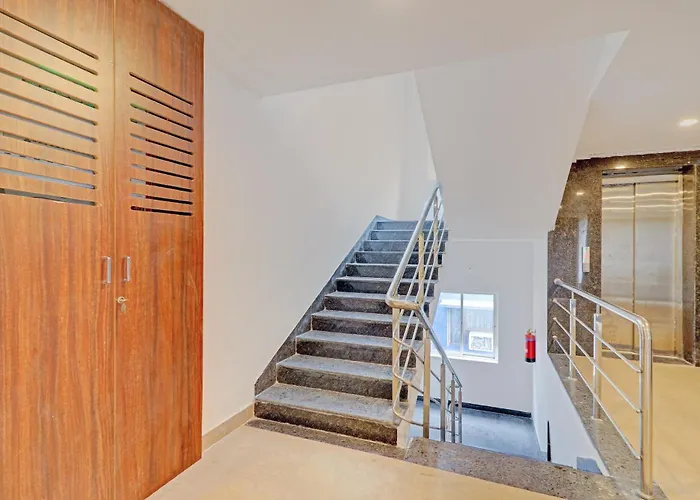 Townhouse S R Nagar Near Hyderabad Central