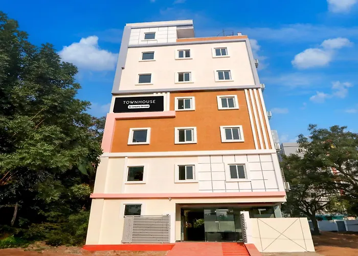 Super Townhouse Nanak Ram Guda Near Waverock Sez