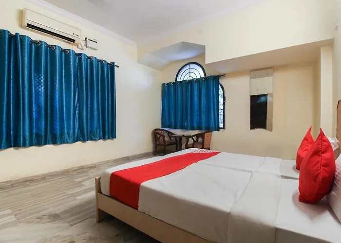 Collection O White House Silverkey Near Film Nagar