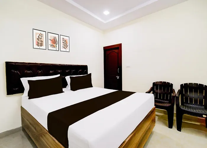 Hotel O R Square