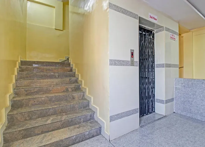 Super Hotel O Sri Sai Regency