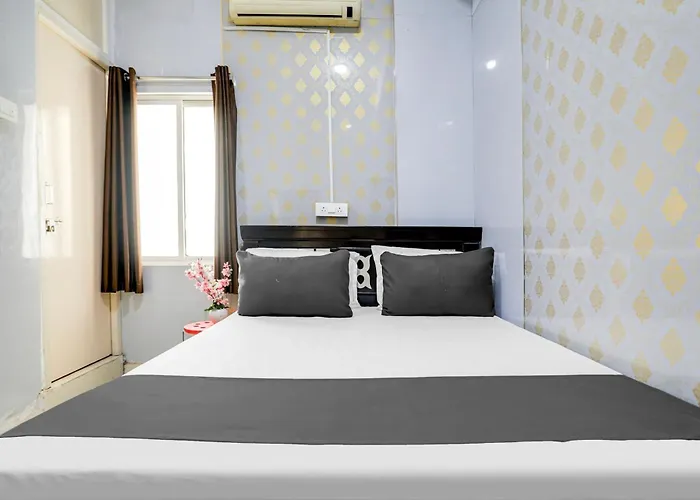 Super Hotel O Veduka Banquets & Luxury Rooms