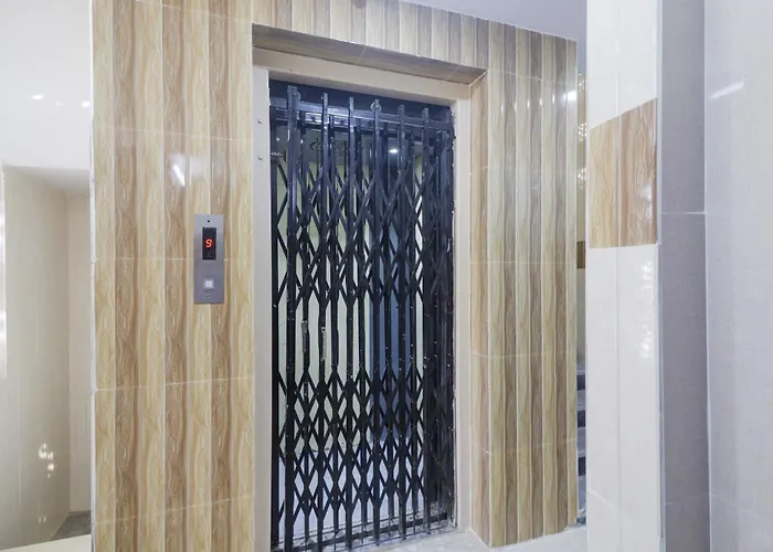 Hotel O Aroma Classic Near Nampally Railway Station