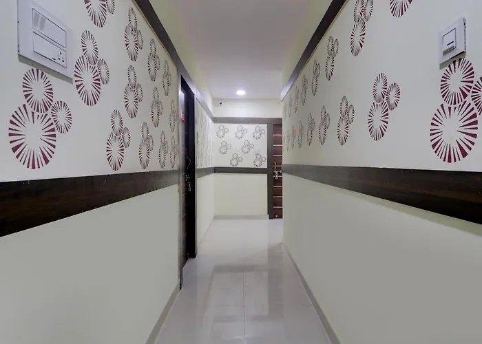 Hotel O Shazeb International