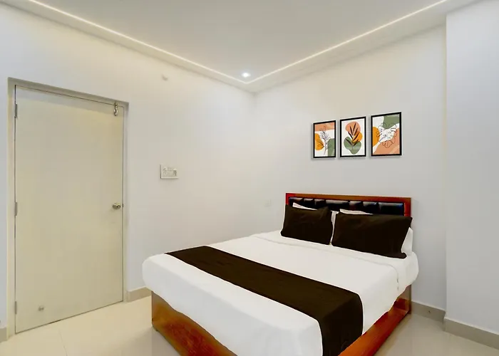 Hotel O Genz Lavish Syays