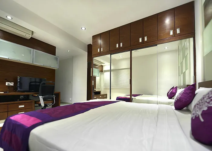 Oyo Premium Raheja Mindspace