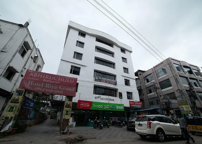 Super Townhouse Red Hills Lakdikapul Formerly Sitara Grand