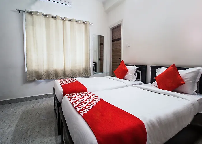 Oyo 14731 Hallmark Inn Kukatpally