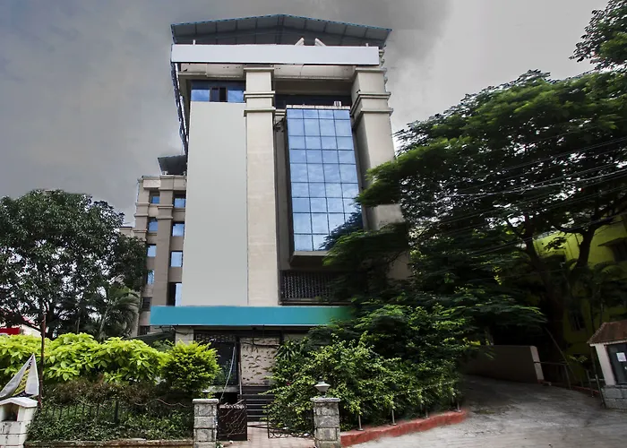 Oyo 9303 Celebrity Skyhy Rooms