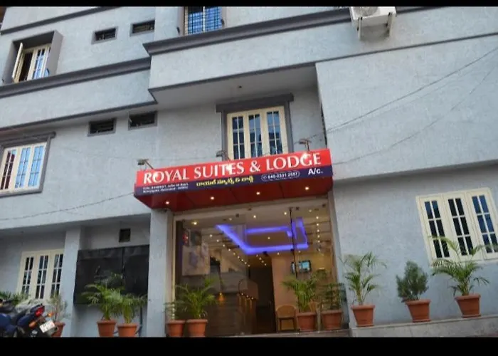 Royal Suites & Lodge