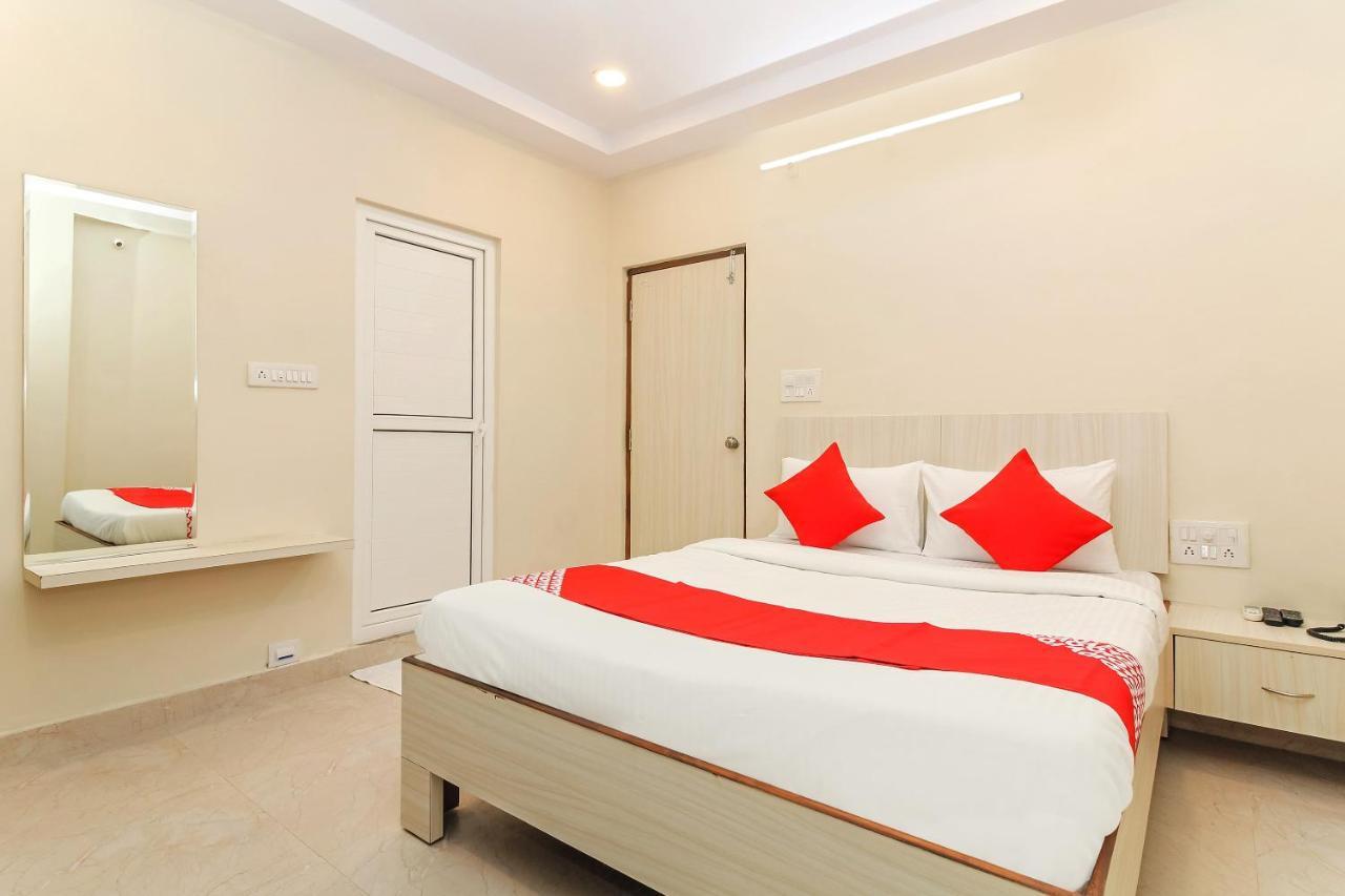 Oyo 29928 Sai Manikanta Residency Hotel