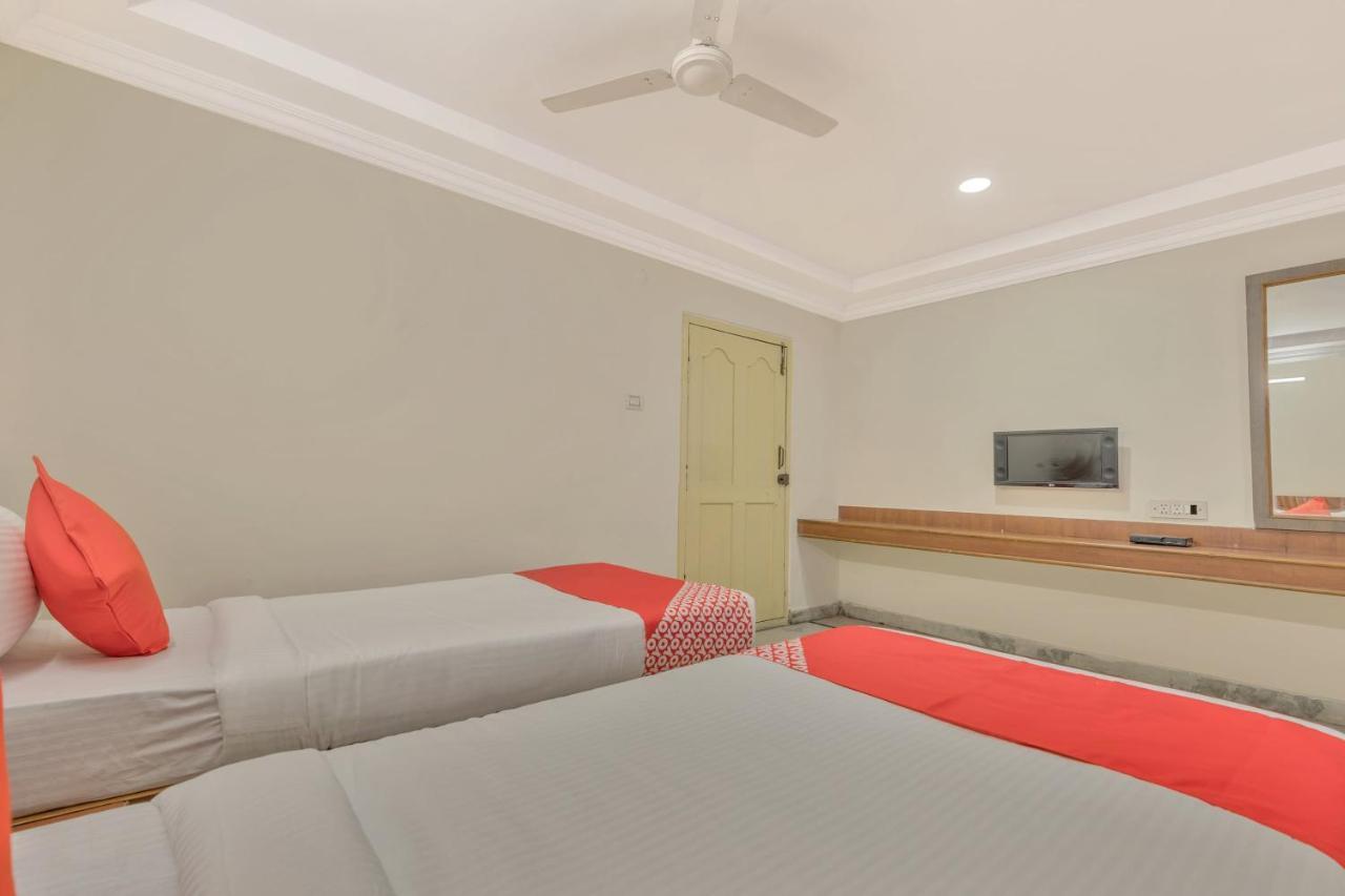 Oyo 11428 Krishna's Residency Hotel Hyderabad