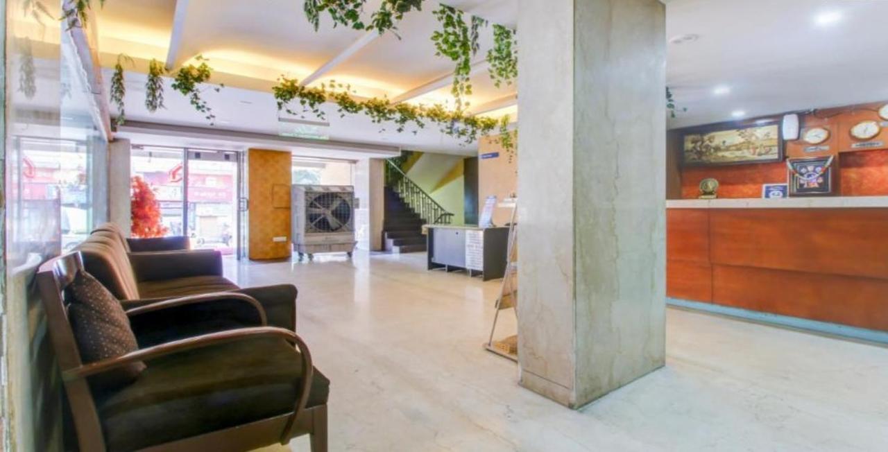 Fabexpress Tourist Plaza Hotel 3*