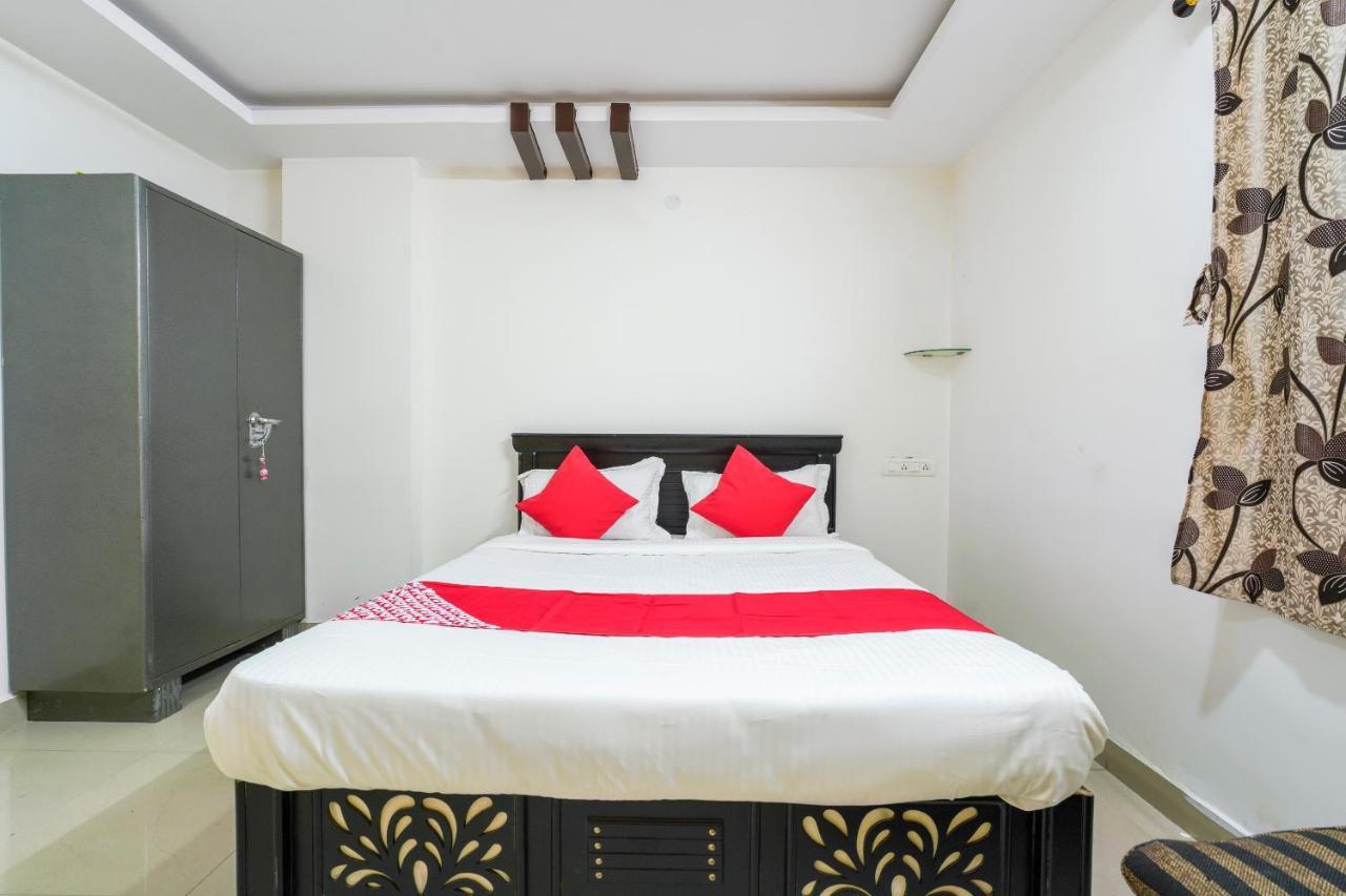 Super Oyo Sa Thirumala Residency Near Himayantnagar Hotel