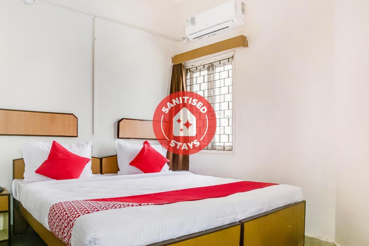 Hotel Oyo 47645 Sai Vinayak Boarding And Lodging Hyderabad