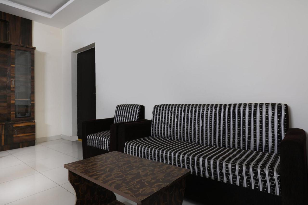 Oyo 11919 Dock Hotel Hyderabad
