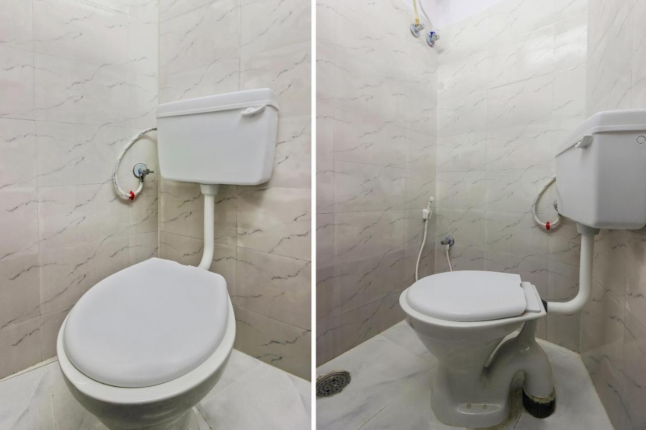 Oyo 22085 Raj Banjara White House 3* Hyderabad