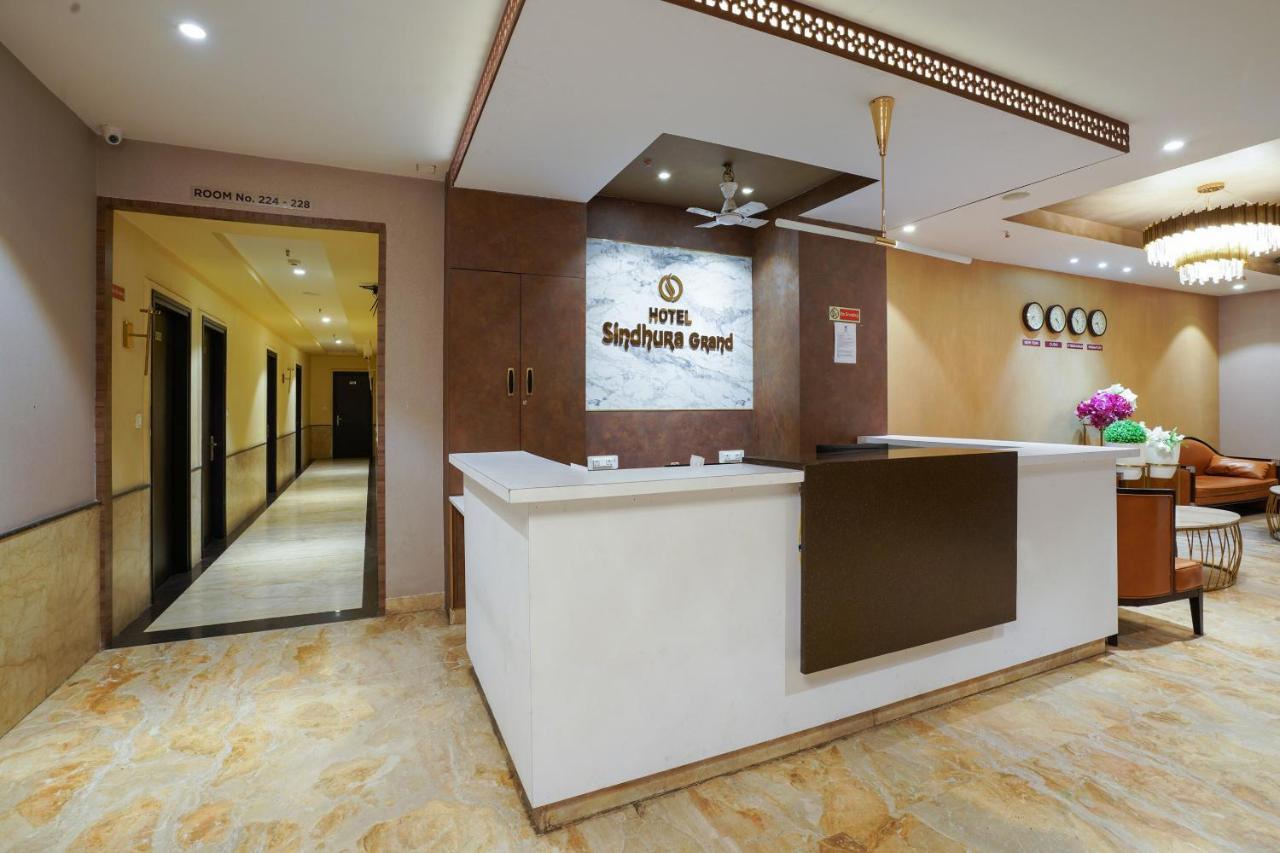 Capital O 71843 Grand Sindhura Hotel