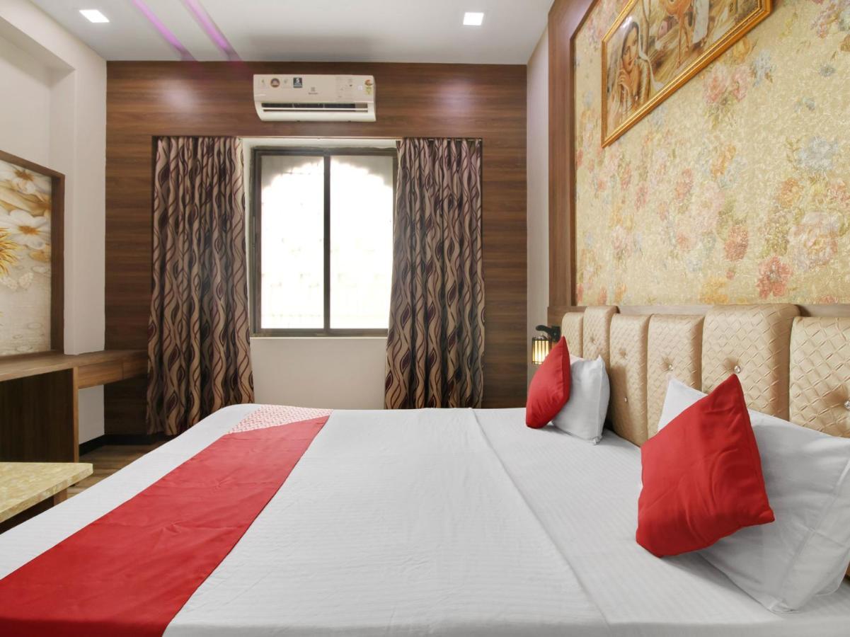 Oyo 73851 Comfort Lakdikapul 3*