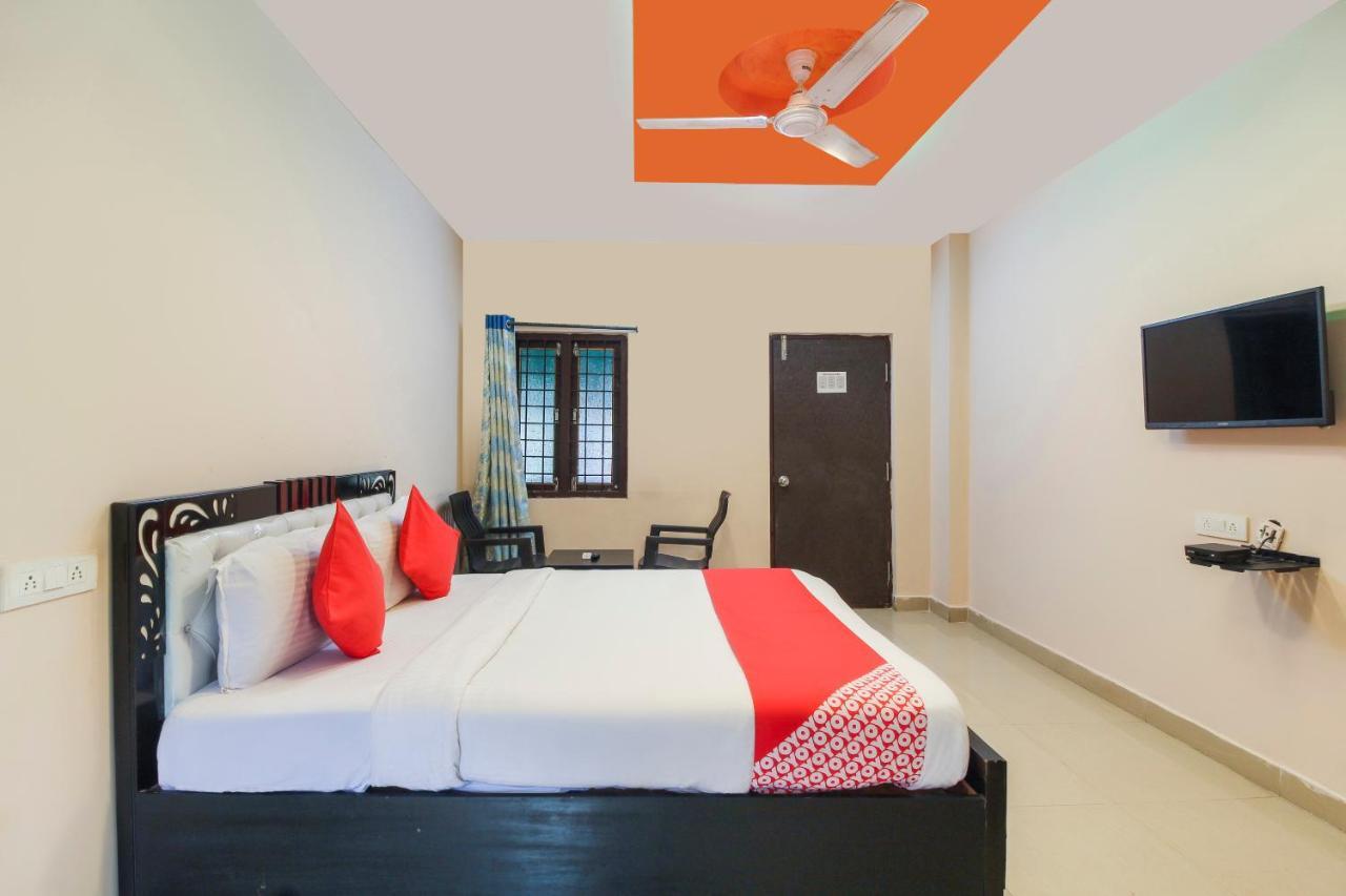 Oyo 47332 Hotel Rest Inn 3* Hyderabad