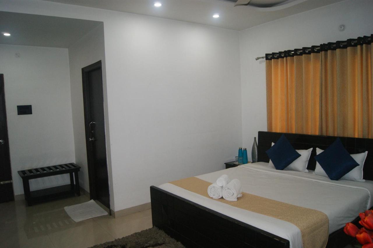 Hill View Jubilee Hills Bed & Breakfast