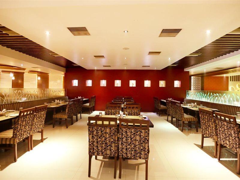 Sitara Grand Lb Nagar Hotel 3*