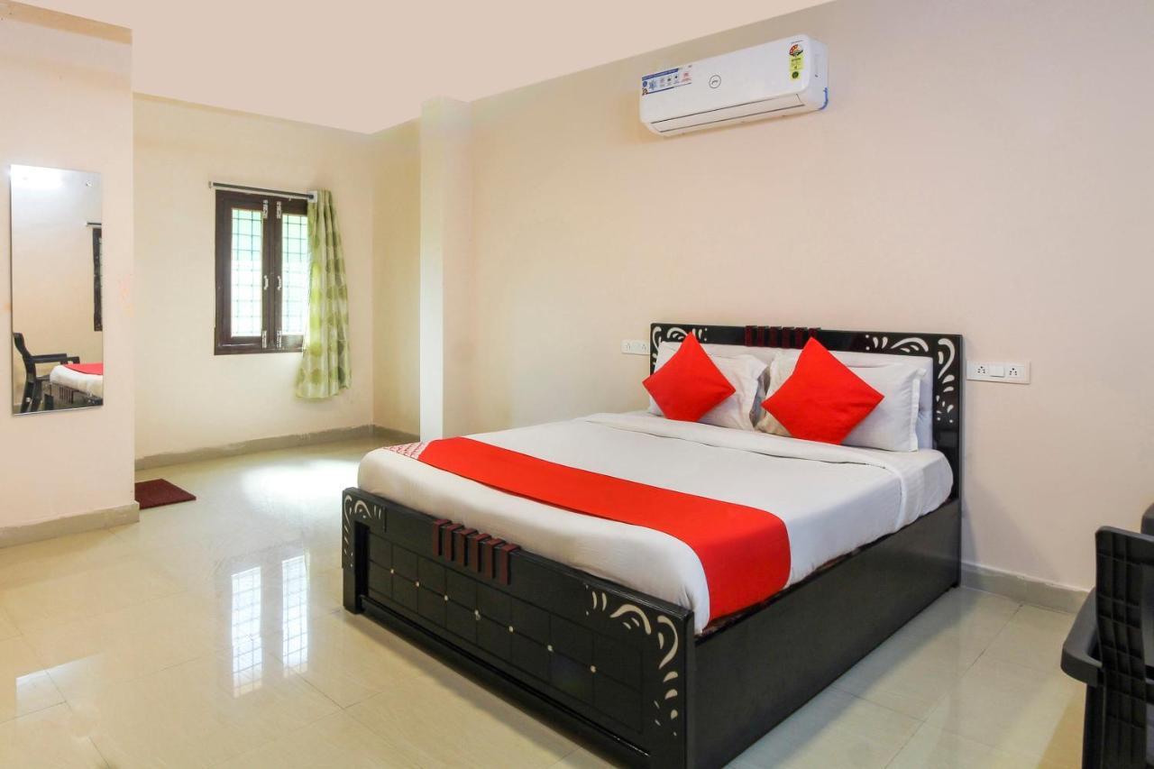 Oyo 47332 Hotel Rest Inn
