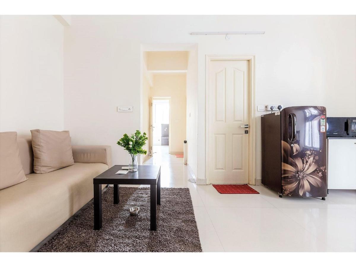 Apartment Bluo 1bhk Hitech - Gym, Tt, Terrace Garden, Lift *